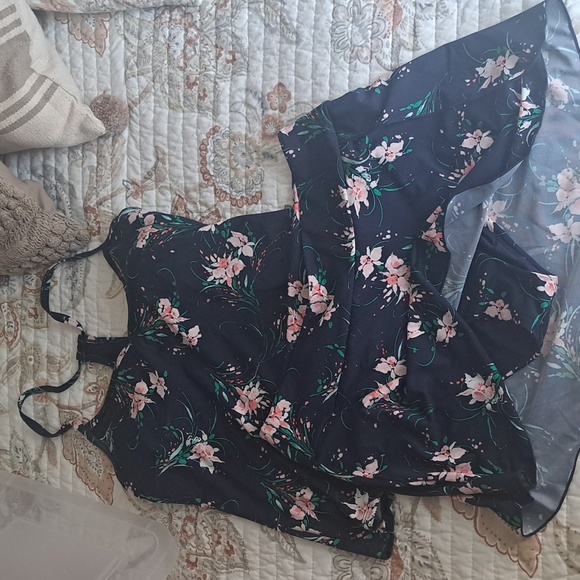 Tankini - Picture 2 of 3